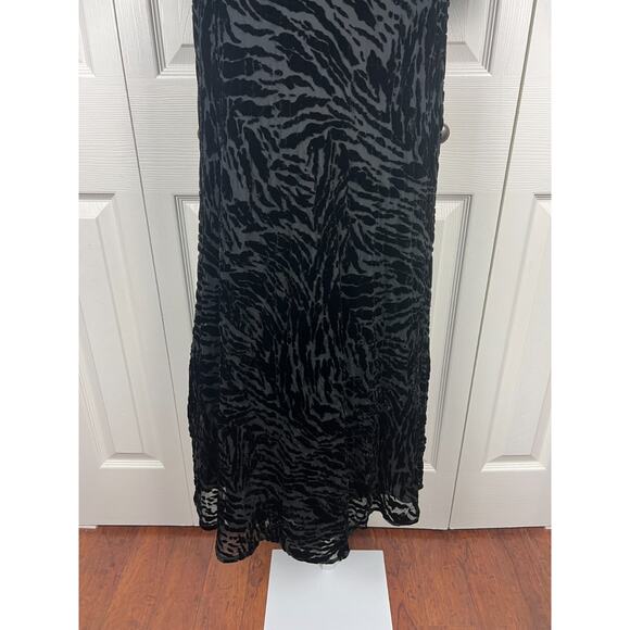 Black Velvet Mockneck Long Sleeve Animal print burnout skirt Maxi Dress Size 0 - Picture 7 of 8